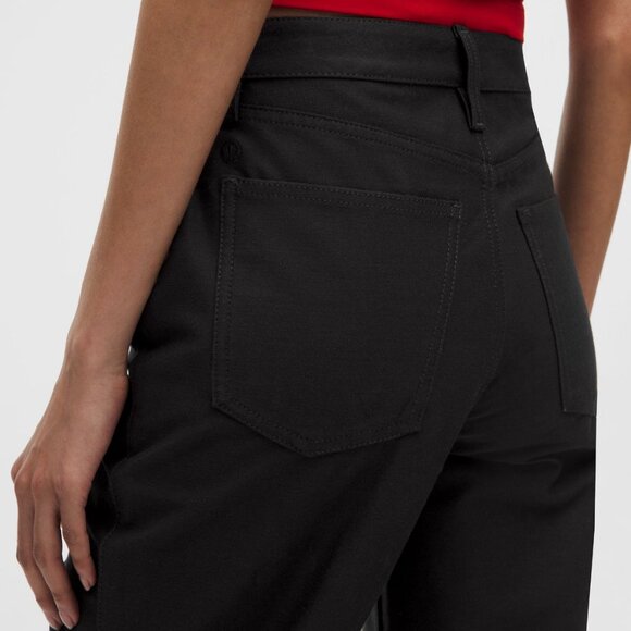 EasyFive High-Rise Subtle-Flare Pant Short - Picture 7 of 7